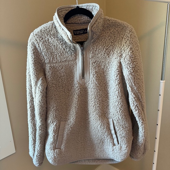 Abercrombie Sherpa Quarter Zip - Picture 2 of 4